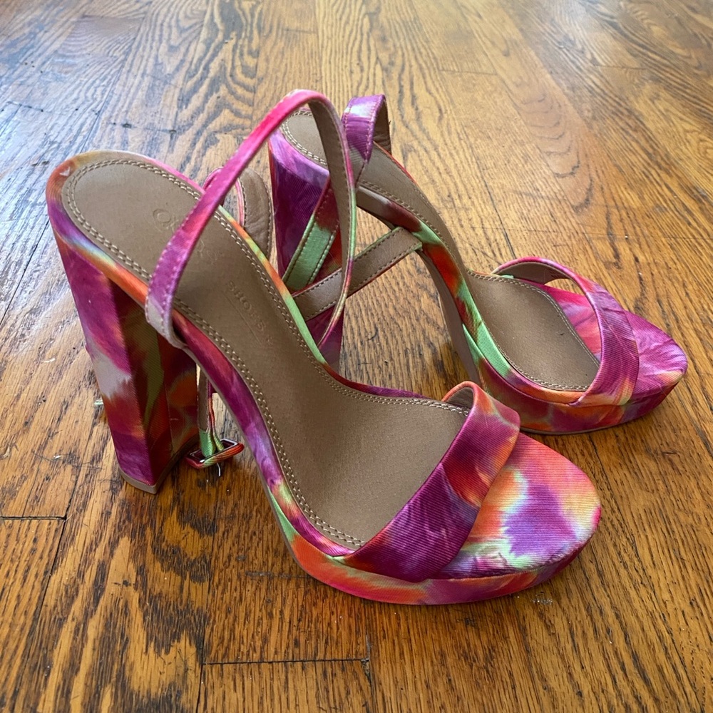 tie dye platform heels